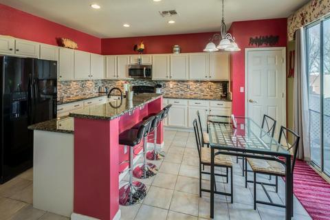 246 Red Robin Dr, Patterson, CA 95363 photo 5