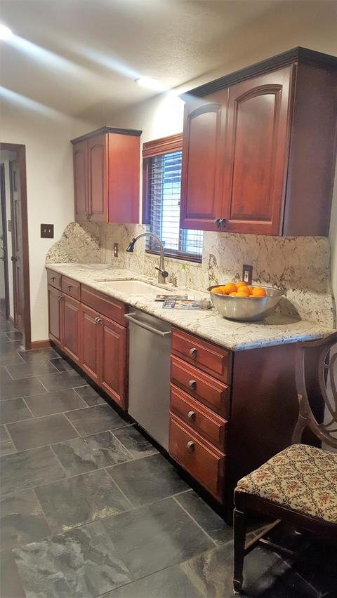 4933 Cypress Ave, Carmichael, CA 95608 photo 4
