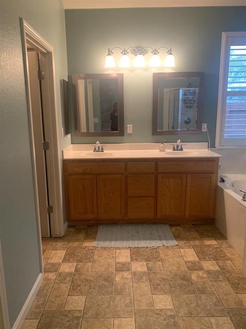 988 Athens Ct, Manteca, CA 95337 photo 14