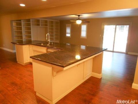 712 Strathmore Dr, Modesto, CA 95355 photo 6
