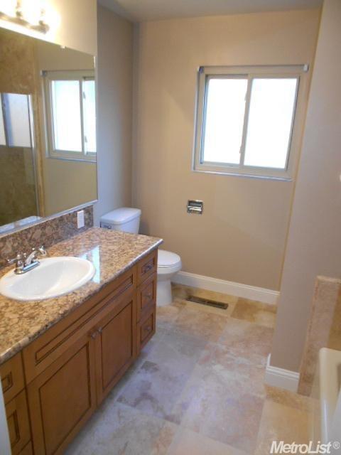 712 Strathmore Dr, Modesto, CA 95355 photo 12