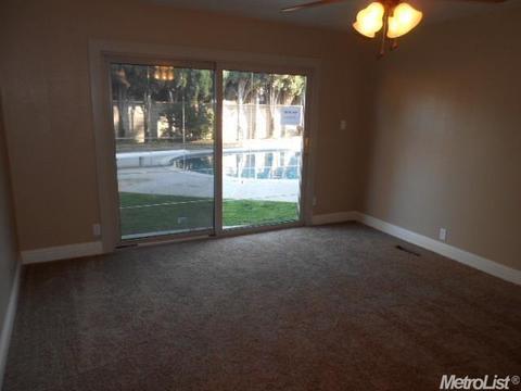 712 Strathmore Dr, Modesto, CA 95355 photo 11