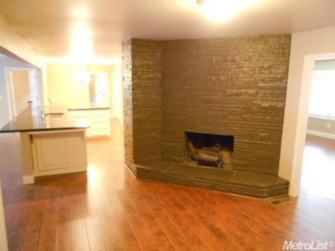 712 Strathmore Dr, Modesto, CA 95355 photo 4