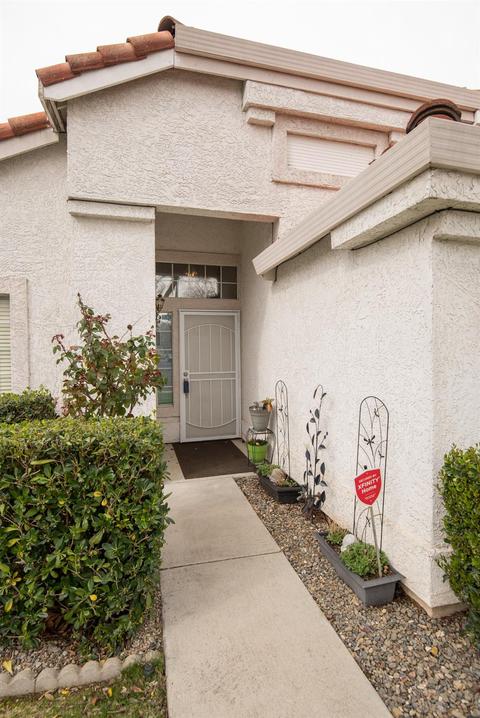 813 Shasta Ave, Modesto, CA 95358 photo 2