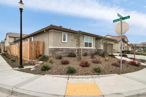 2153 Pear Blossom Pl, Manteca, CA 95337 photo 2