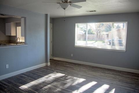 2053 Milford Ln, Modesto, CA 95355 photo 5