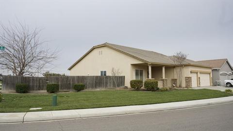 557 Flour Mill Dr, Newman, CA 95360 photo 3
