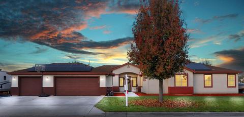 7945 W Depot Master Dr, Tracy, CA 95304 photo 2