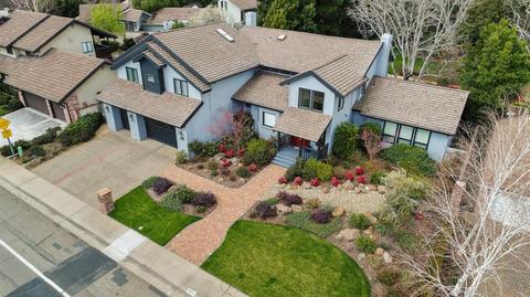 1601 Kingsford Dr, Carmichael, CA 95608 photo 2