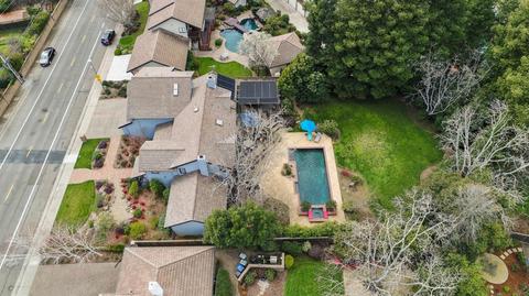 1601 Kingsford Dr, Carmichael, CA 95608 photo 4