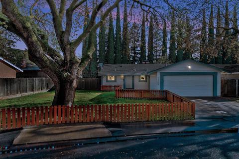 1704 Applegate Dr, Modesto, CA 95350 photo 2