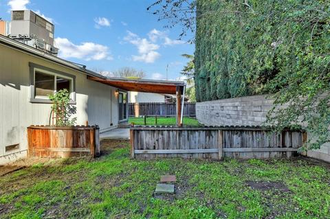 1704 Applegate Dr, Modesto, CA 95350 photo 36