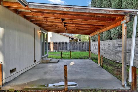 1704 Applegate Dr, Modesto, CA 95350 photo 38