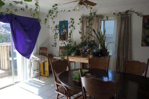 654 Walnut Ave, Patterson, CA 95363 photo 4