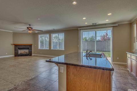 2728 Prosperity Way, Modesto, CA 95355 photo 3