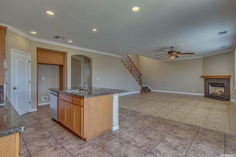 2728 Prosperity Way, Modesto, CA 95355 photo 2