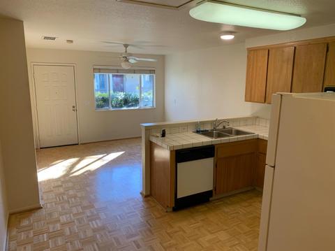 1707 Olympic Dr #14, Davis, CA 95616 photo 2
