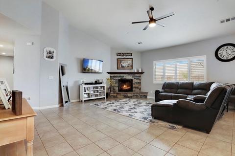 703 Need Ct, Galt, CA 95632 photo 5