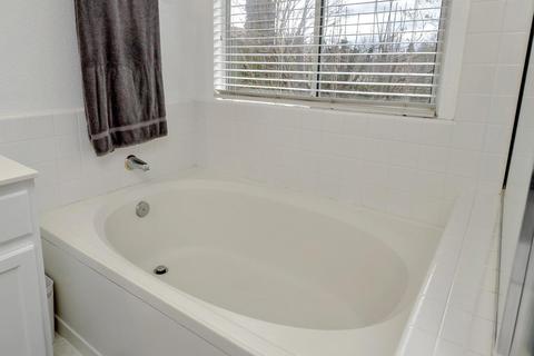 4102 Vistosa St, Davis, CA 95618 photo 17