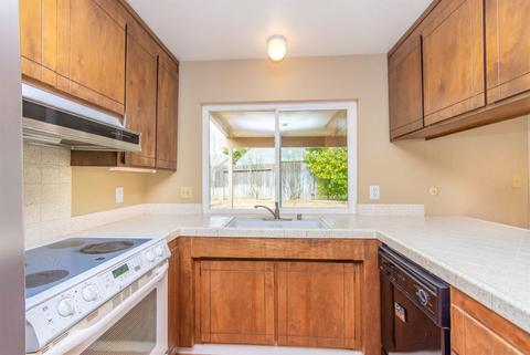 8775 Rubystone Ct, Elk Grove, CA 95624 photo 7