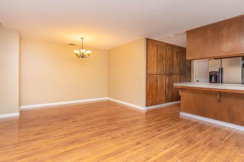 8775 Rubystone Ct, Elk Grove, CA 95624 photo 9
