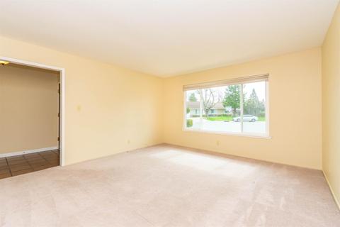 8775 Rubystone Ct, Elk Grove, CA 95624 photo 4