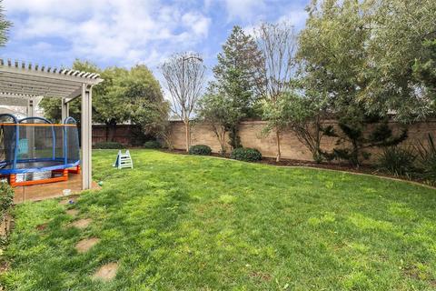 226 Preakness Cir, Manteca, CA 95337 photo 34