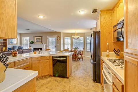 1737 Queensland Ave, Manteca, CA 95337 photo 11