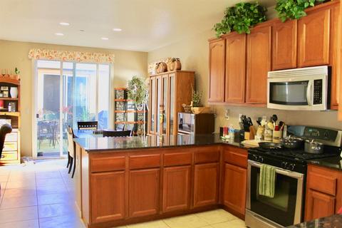 858 Courtyards Loop, Lincoln, CA 95648 photo 3