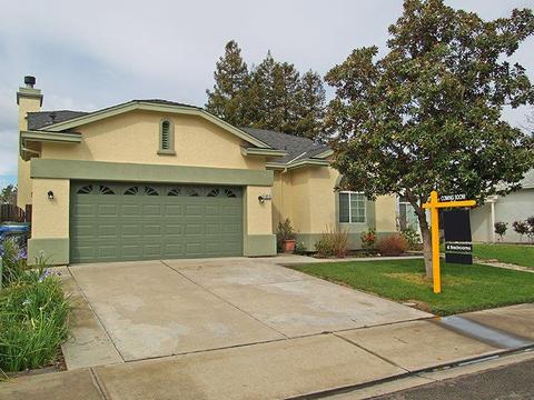 4215 Mckenna Dr, Turlock, CA 95382 photo 3
