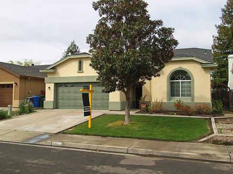 4215 Mckenna Dr, Turlock, CA 95382 photo 2