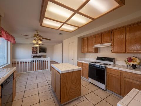 803 Kilarney Ct, Lathrop, CA 95330 photo 9