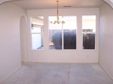 3904 Lakeside Dr, Modesto, CA 95355 photo 9