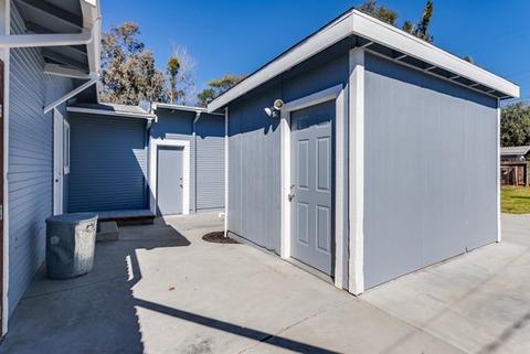 402 Johnson St, Modesto, CA 95354 photo 2