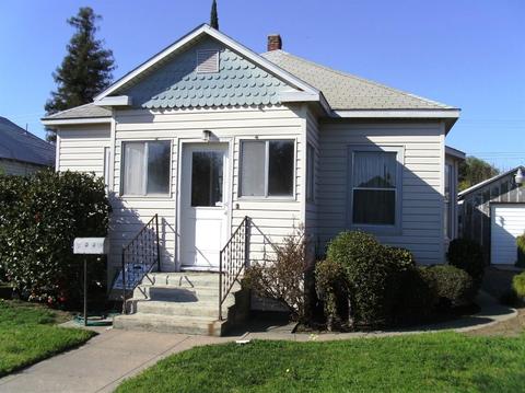 533 E Tokay St, Lodi, CA 95240 photo 2