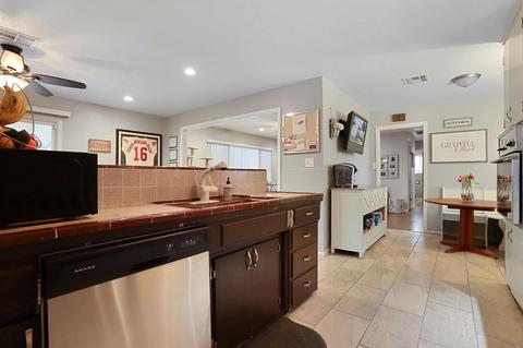 2305 College Ave, Modesto, CA 95350 photo 9