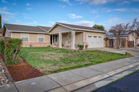 1055 Compass, Manteca, CA 95337 photo 2