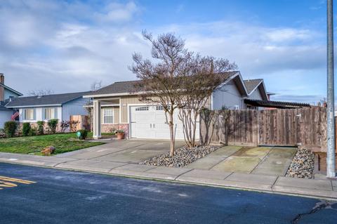 1055 Compass, Manteca, CA 95337 photo 4