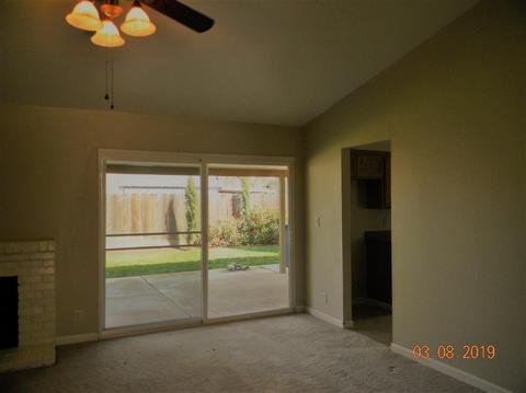 375 Columbia, Merced, CA 95340 photo 6