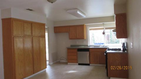 375 Columbia, Merced, CA 95340 photo 5