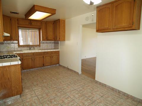 1701 Dillon Dr, Modesto, CA 95350 photo 9