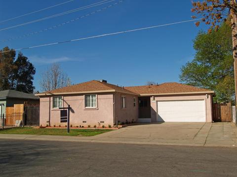 1701 Dillon Dr, Modesto, CA 95350 photo 2