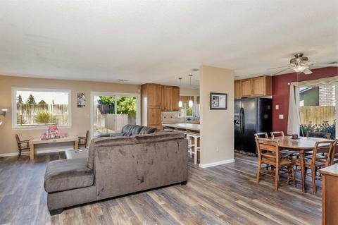 839 Nottingham Dr, Manteca, CA 95336 photo 4