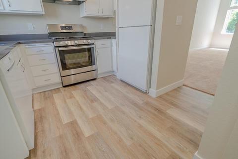 3121 Woods, Davis, CA 95616 photo 5