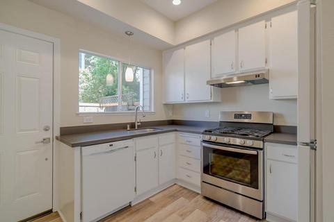3121 Woods, Davis, CA 95616 photo 3