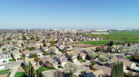 211 King Arthur Ct, Tracy, CA 95376 photo 47