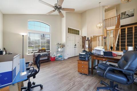 211 King Arthur Ct, Tracy, CA 95376 photo 9