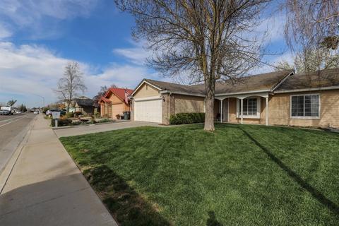 1828 Charles St, Hughson, CA 95326 photo 2