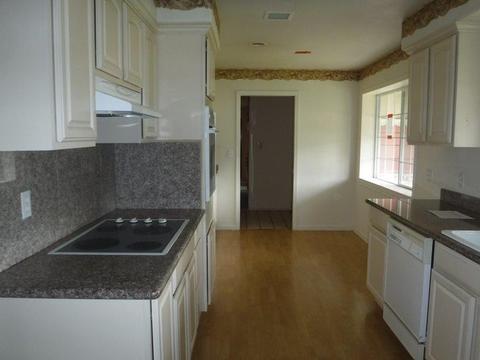 6321 Kiernan Dr, Carmichael, CA 95608 photo 3