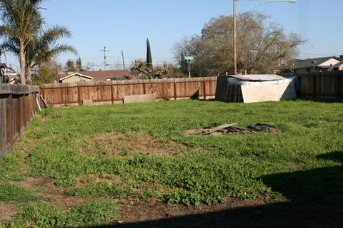 1519 Larkin, Modesto, CA 95354 photo 4